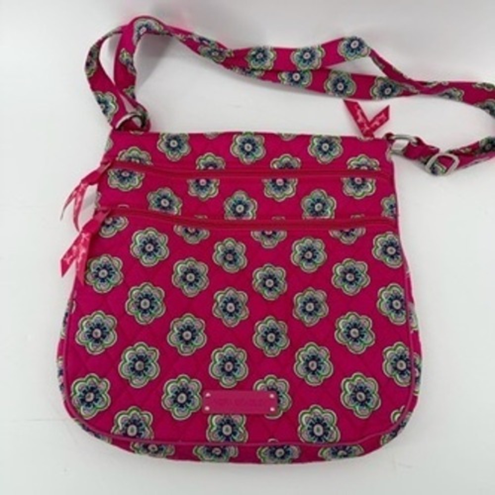 Vera Bradley Pink Floral Quilted Triple Zip Hipster Crossbody Bag Messenger